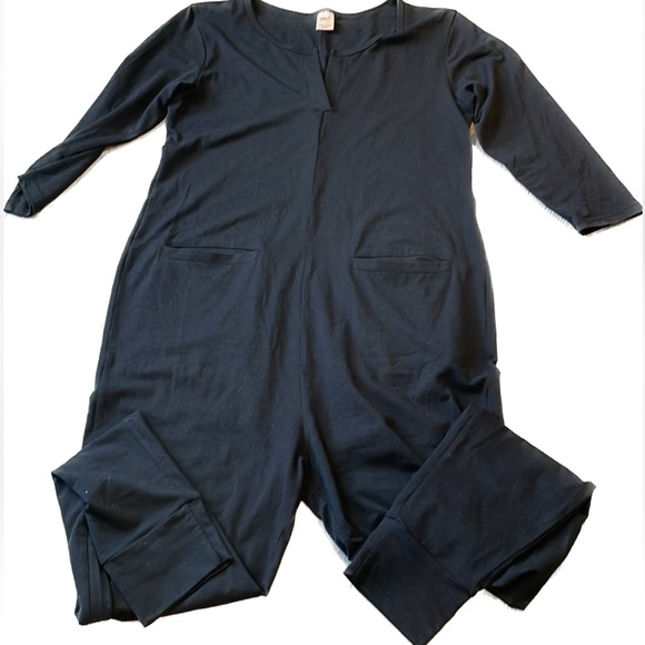 Smash & Tess V-neck Monday Romper in Midnight Black . - Picture 2 of 7